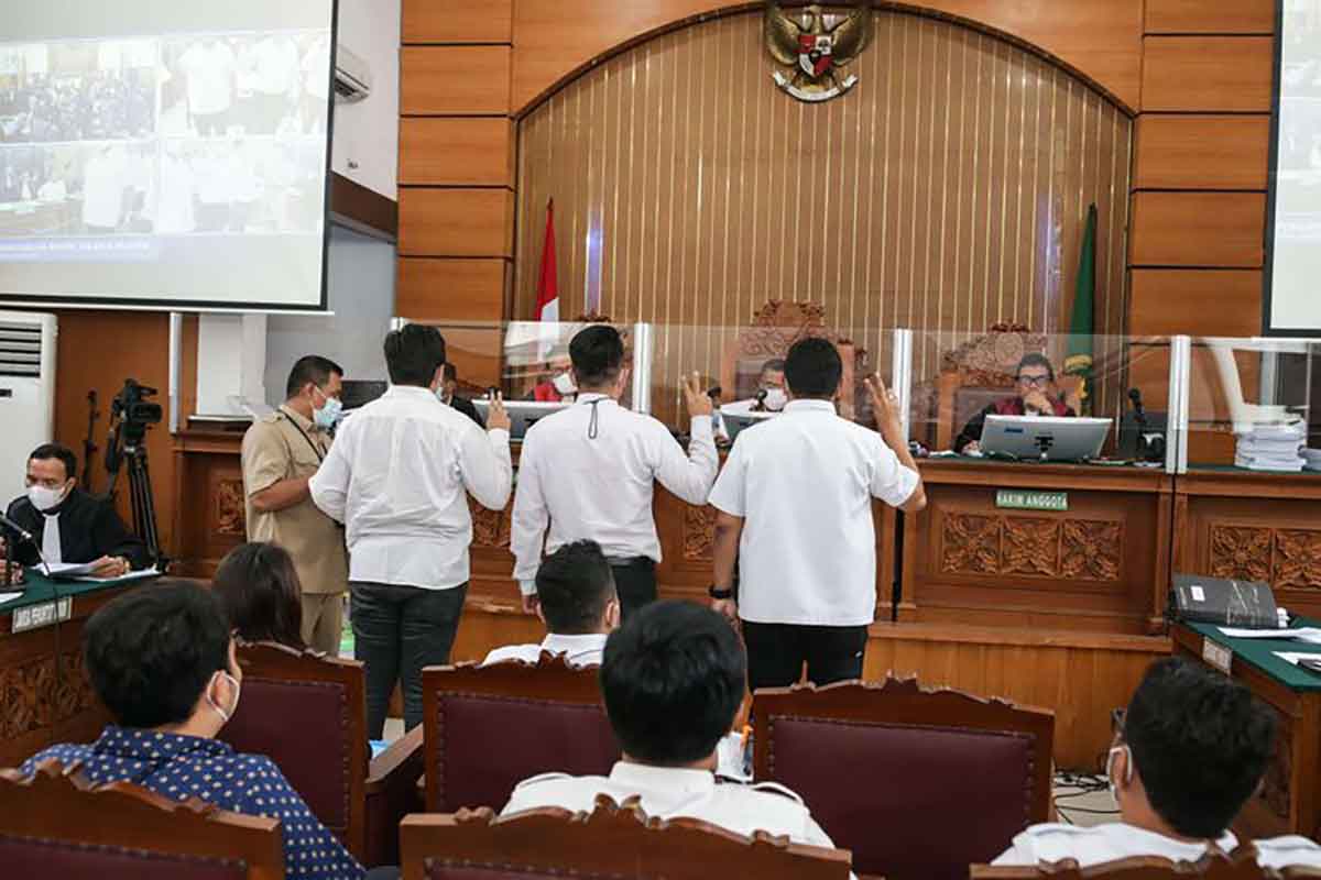 Saksi-saksi yang dihadirkan Jaksa Penuntut Umum dalam sidang kasus pembunuhan berencana terhadap Nofriansyah Yosua Hutabarat atau Brigadir J di Pengadilan Negeri (PN) Jakarta Selatan, Senin (21/11/2022). Pada sidang hari ini, Jaksa Penuntut Umum (JPU) menghadirkan 11 orang saksi untuk terdakwa Richard Eliezer atau Bharada E, Ricky Rizal dan Kuat Ma