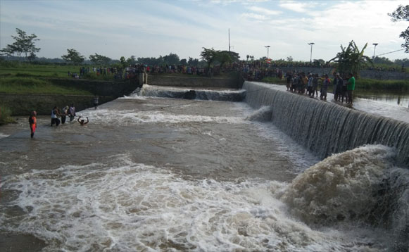 Dam Kali Konto tempat korban tenggelam dan ditemukan dalam keadaan meninggal dunia.
