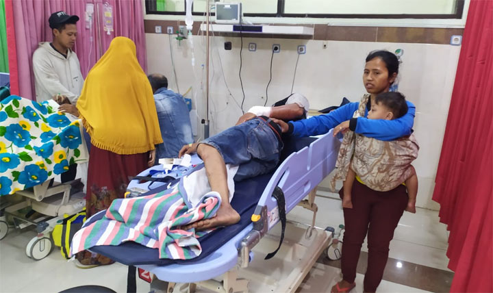 Korban saat dirawat di RSUD Ngudi Waluyo Wlingi.
