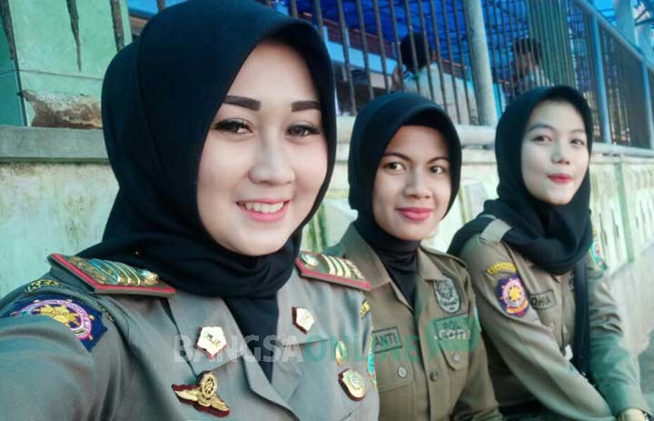 Praja Wanita Pol PP Trenggalek punya tugas baru. foto: HERMAN/ BANGSAONLINE