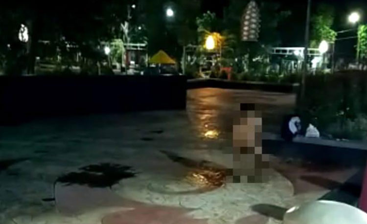 Video Wanita Mandi Telanjang Hebohkan Probolinggo