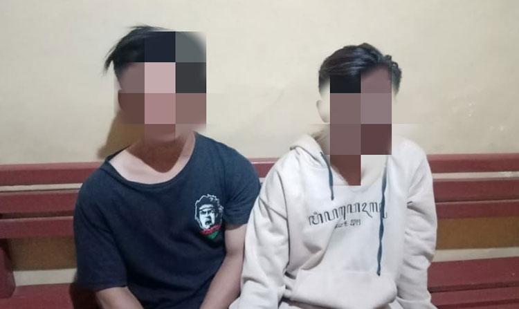 Dua pelaku jambret di bawah umur diamankan di Polsek Tarik, Sidoarjo.