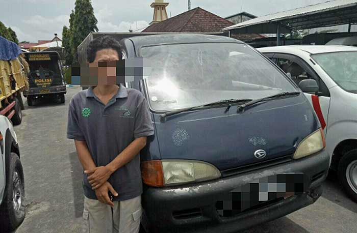 Tersangka terpaksa mengubah golongan SIM karena pekerjaan. 