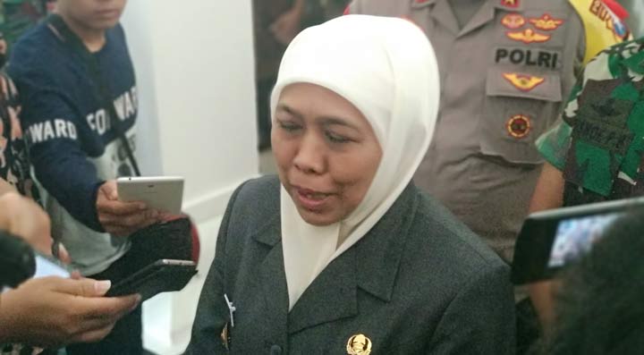 Khofifah Indar Parawansa, Gubernur Jatim saat berada di Pacitan. foto: YUNIARDI S/ BANGSAONLINE