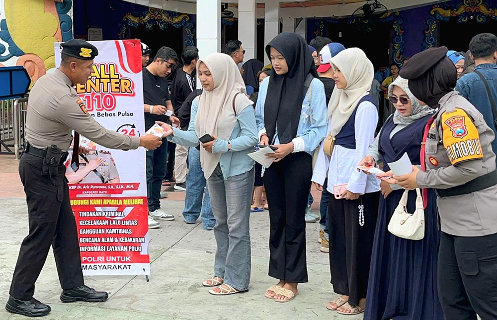 Petugas dari Polres Batu melakukan peninjauan langsung secara intensif ke lokasi-lokasi strategis di tempat wisata. Operasi tersebut dipimpin oleh Kabag Ops Polres Batu, AKP Hendro Utaryo. 
