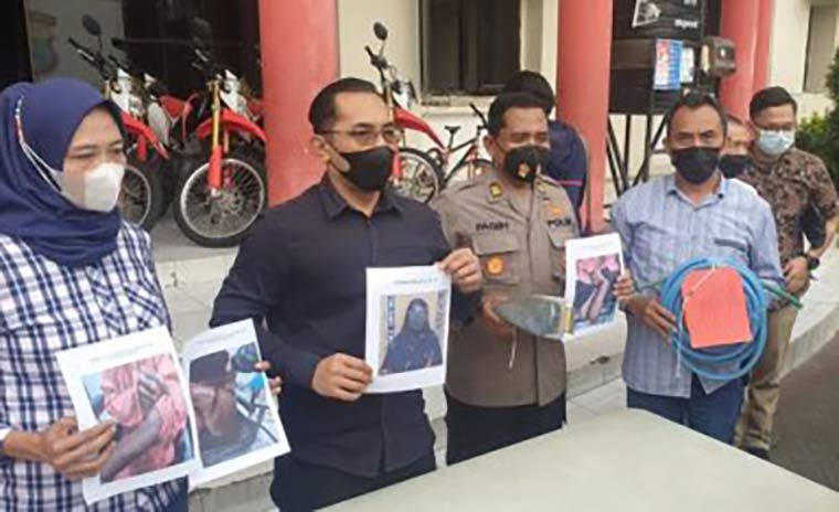 Paksa Pembantu Makan Kotoran Kucing, Majikan di Surabaya Ditahan