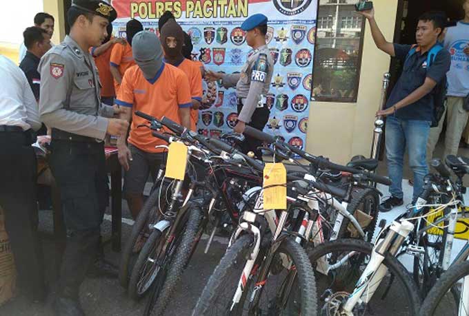 Belasan MTB yang berhasil diamankan petugas. 