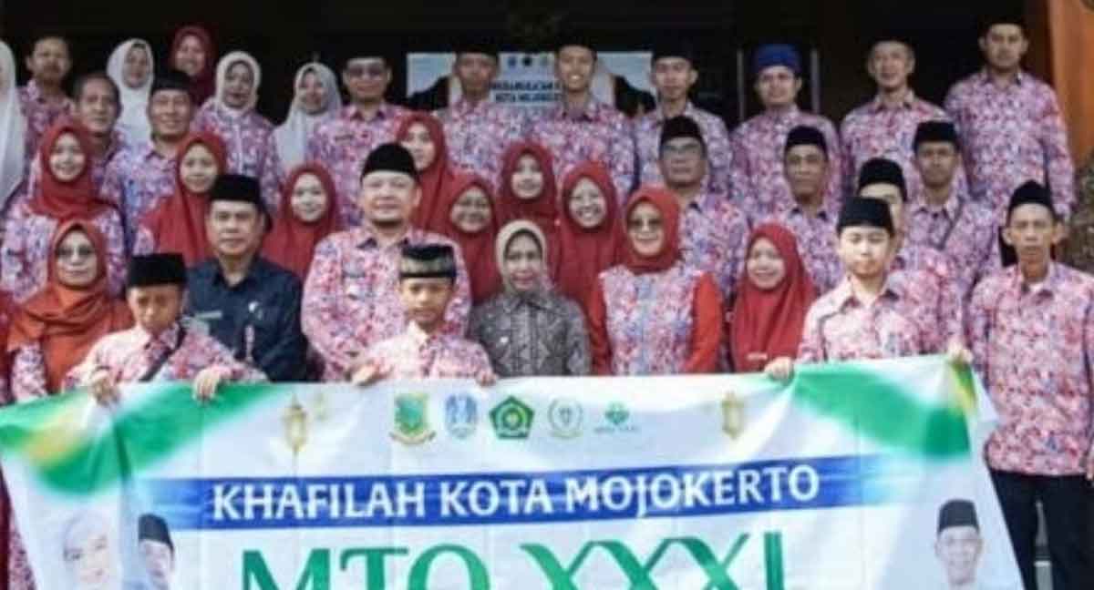 Pelepasan Kafilah MTQ XXXI Jatim 2025 dari Kota Mojokerto.
