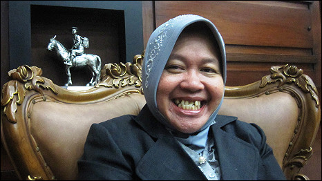 Tri Rismaharini. foto: bbc.co.uk