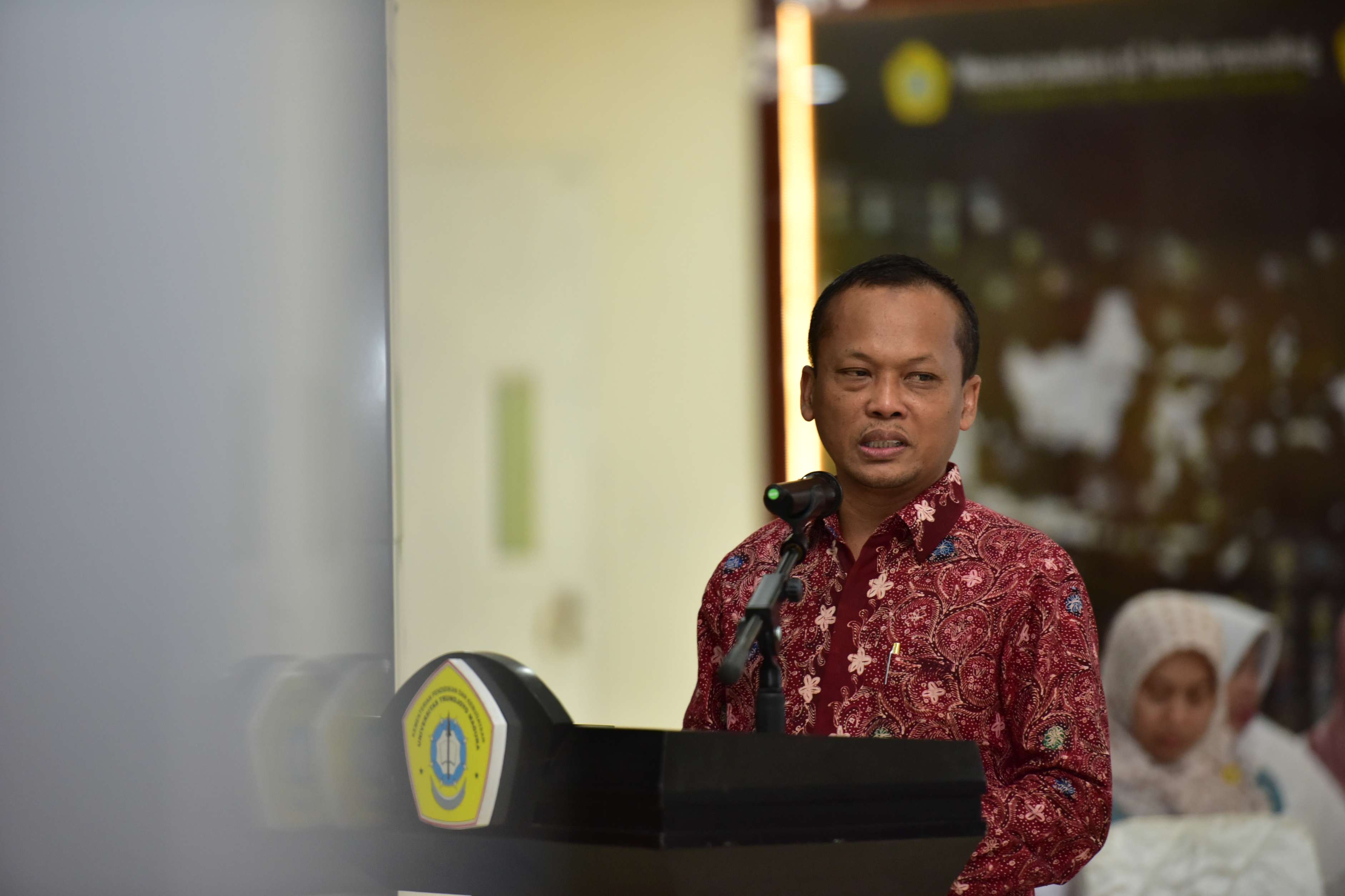 Rektor Universitas Trunojoyo Madura, Safi