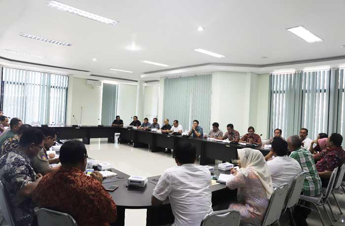 Hearing DPRD Tuban dengan pihak manajemen Dunia Karaoke.