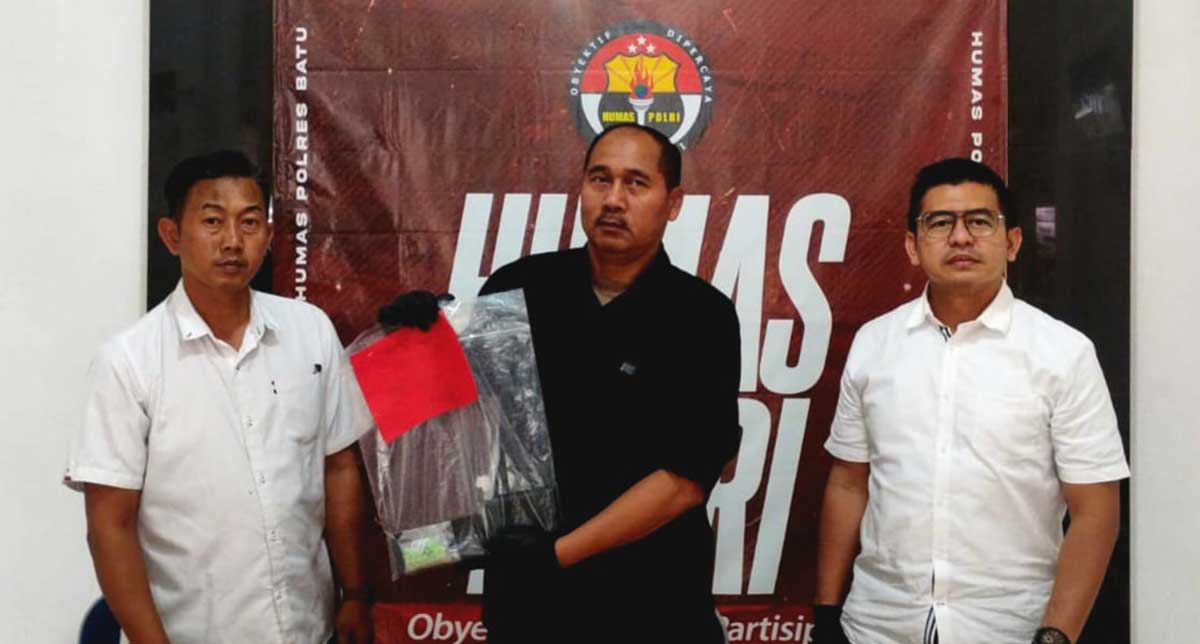 Ungkap kasus narkotika jenis ekstasi yang digelar Polres Batu.