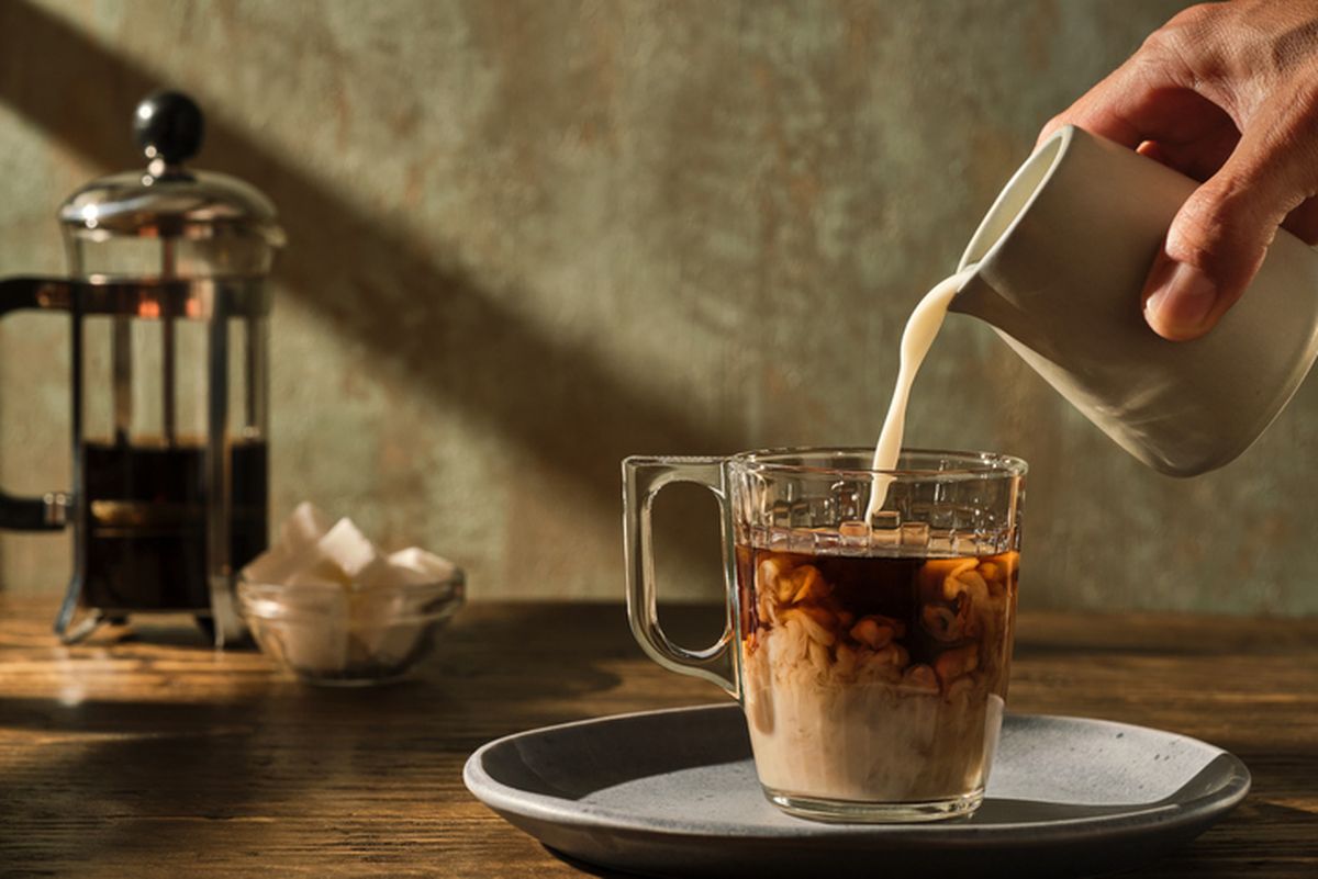 Kenapa Perut Terasa Sakit Setelah Minum Kopi Susu? Ini Penjelasannya. Foto: Ist