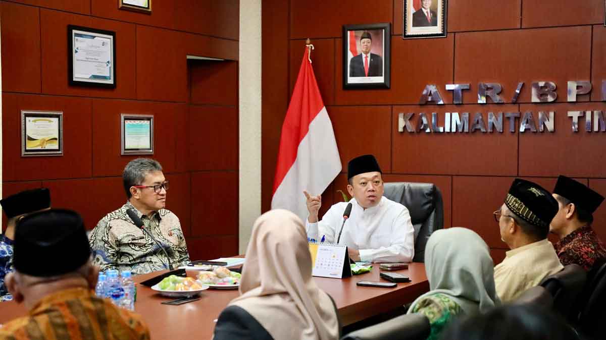 Menteri ATR/BPN saat berada di Kanwil BPN Kaltim.
