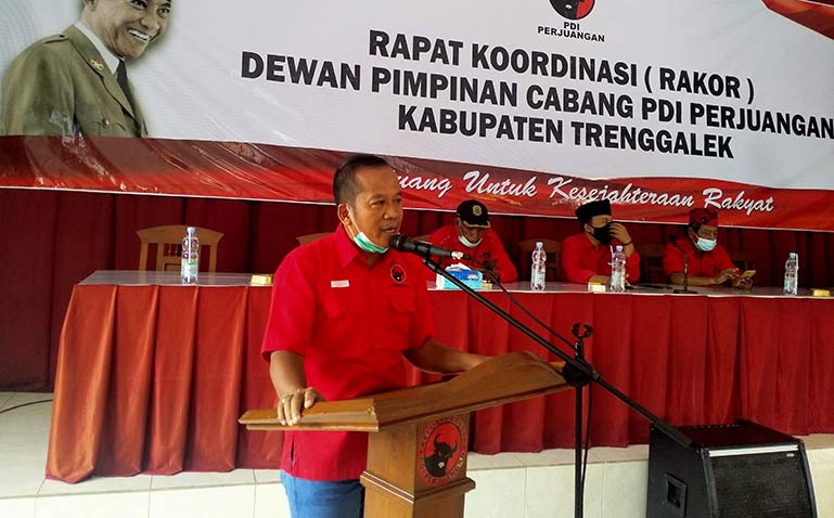 Pranoto, Bendahara DPC PDI Perjuangan Trenggalek. foto: HERMAN/ BANGSAONLINE