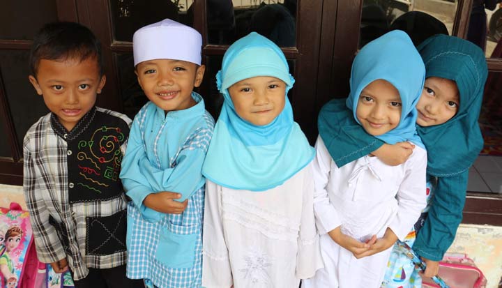 ILUSTRASI: Anak Yatim.