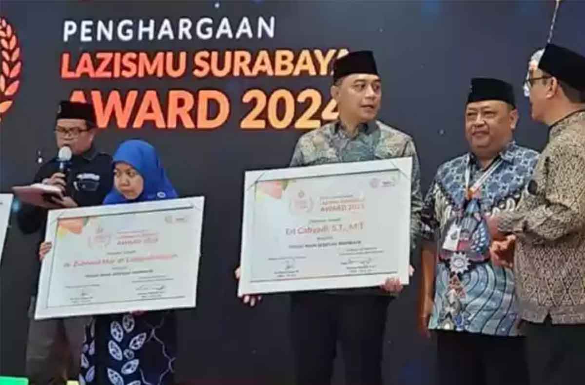 Wali Kota Surabaya, Eri Cahyadi, saat menghadiri acara Lazismu.