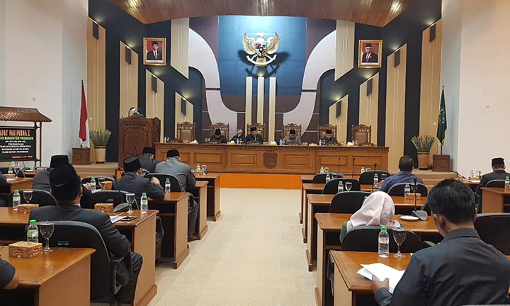S?idang paripurna kedua pembahasan Rancangan APBD Kabupaten Pasuruan tahun 2020, Senin (4/11).