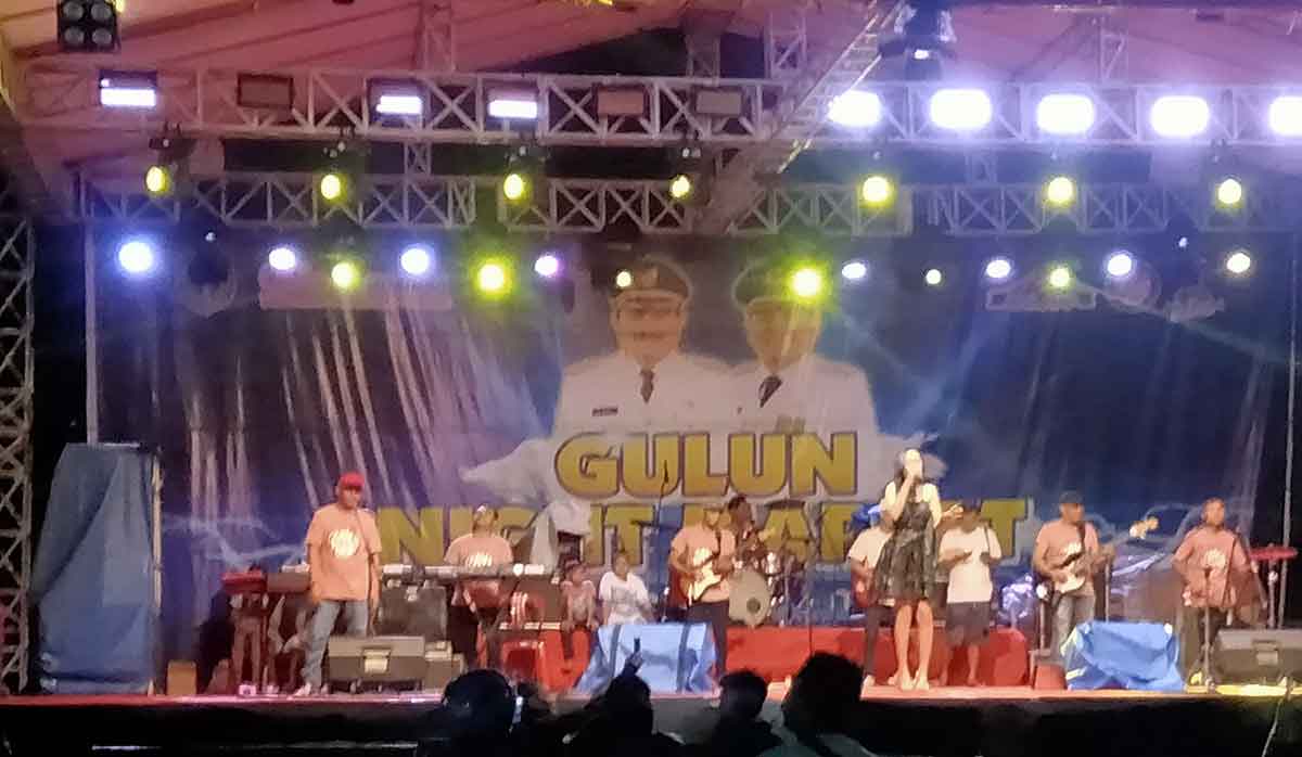 Pelaksanaan Gulun Night Market.