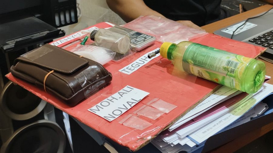 Barang bukti narkotika yang diamankan Polres Bangkalan hasil penggrebekan kantor Kecamatan Modung