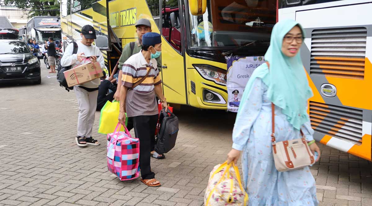 Masyarakat yang mengikuti program mudik gratis tahun lalu. Foto: Ist