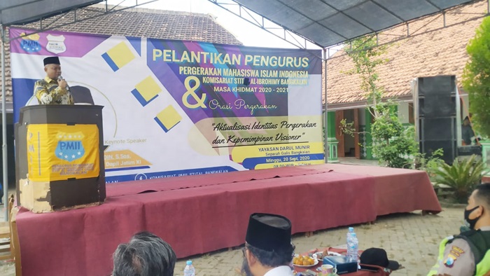 H. Syafiuddin, S.Sos. saat menjadi keynote speaker dalam acara Pelantikan Pengurus PMII dan Orasi Pergerakan bagi mahasiswa STIT Al-Ibrohimy Galis Bangkalan.