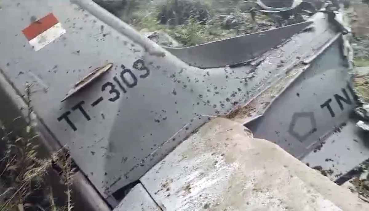 Bangkai pesawat milik TNI AU. Foto: Ist