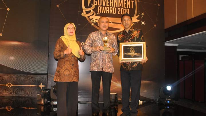 Pemprov Jawa Timur meraih penghargaan di bidang ketenagakerjaan tepat sehari sebelum Peringatan Hari Buruh Tahun 2019. Penghargaan berupa Government Award 2019 kategori Manajemen Ketenagakerjaan. 