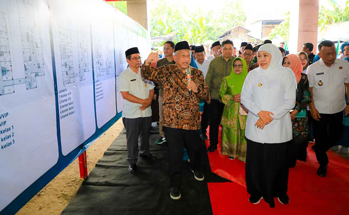 Gubernur Khofifah saat berada di Gedung Gedung Gus Dur RSU Muslimat NU Ponorogo.