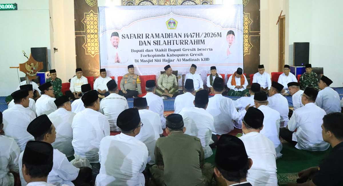 Bupati Gresik saat Safari Ramadhan 1447 H di Masjid Siti Hajar Al Madinah KBD, Desa Petikan. Foto: Ist