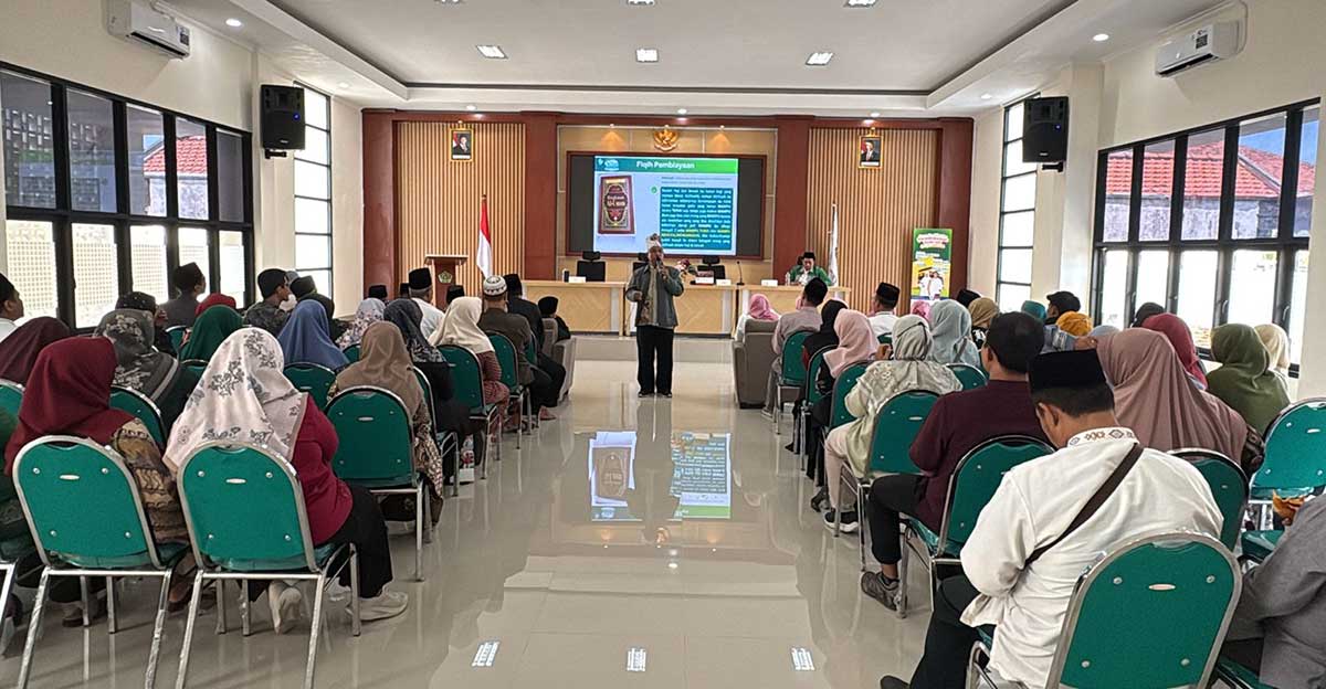 Seminar yang berlangsung di Kantor Kemenhaj Surabaya.