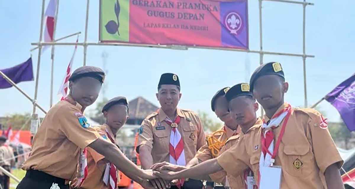 5 WBP Lapas Kediri saar mengikuti perkemahan nasionalisme dan pembentukan karakter.