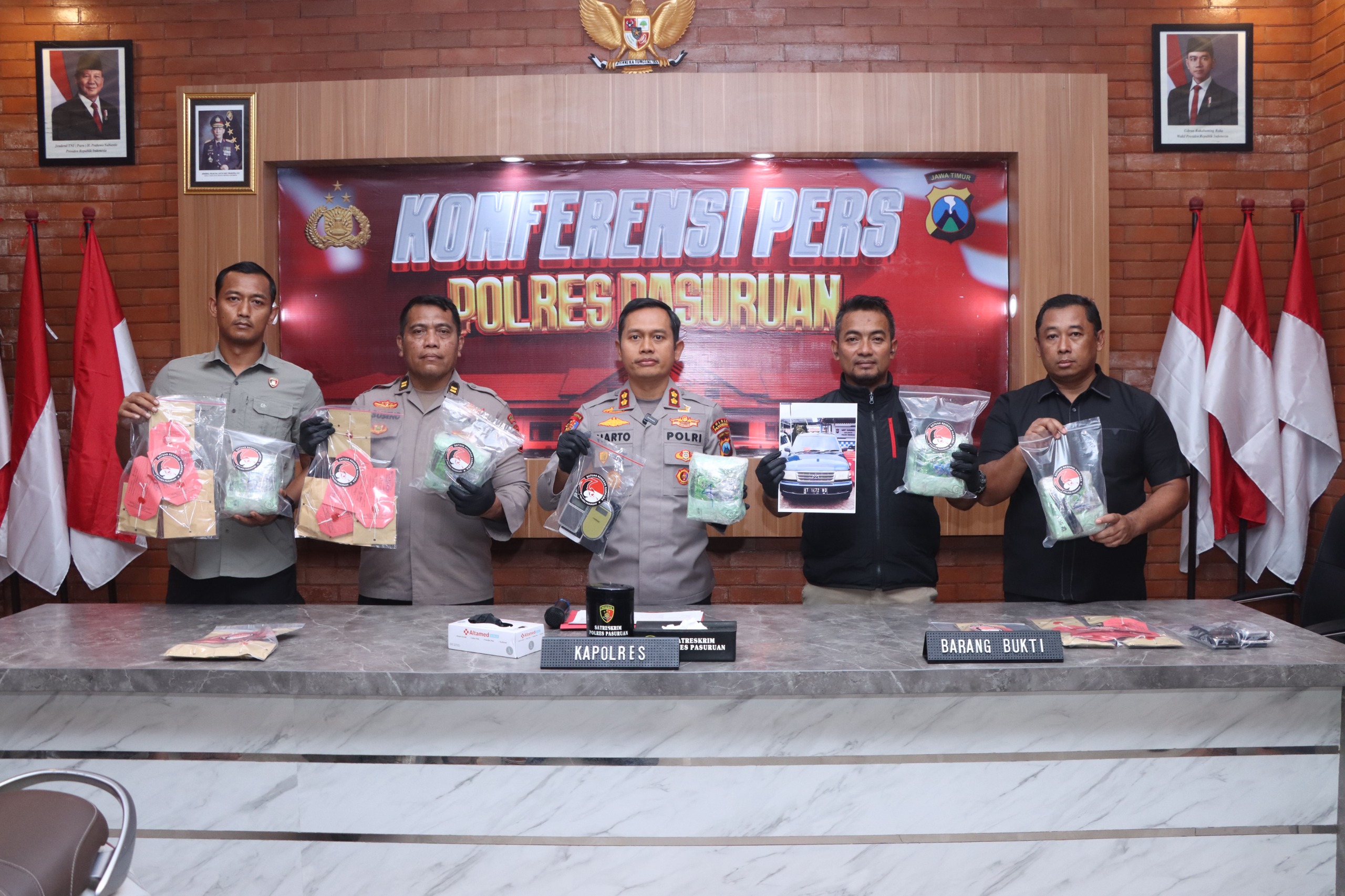 Konferensi pers Polres Pasuruan pengungkapan kasus narkotika selama Januari 2026