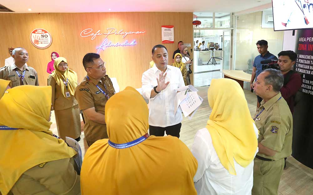 Beri Arahan Dispendukcapil, Wali Kota Eri: Pelayanan Publik Harus Gamblang dan Tidak Berbelit-belit