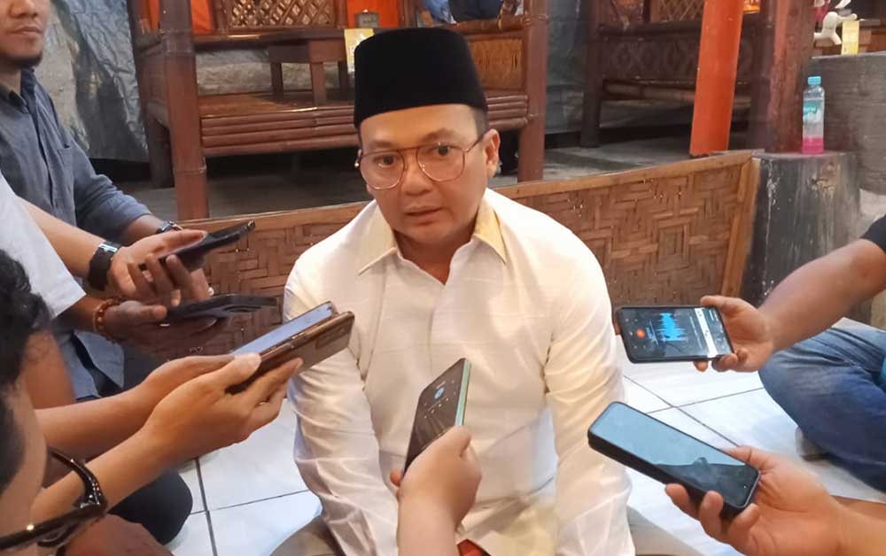 Rektor Umaha Sidoarjo Hidayatullah beri penjelasan soal prodi baru, Rabu (12/3/2025). Foto: Ist.