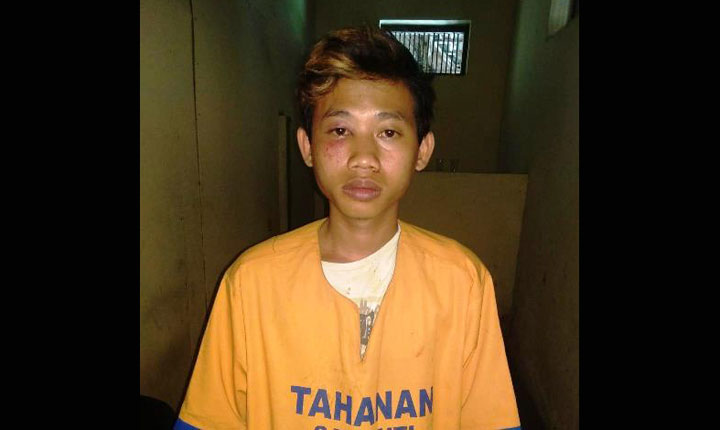 Fahrial Zuhri (20), warga Dusun Gumukbanji, Desa/Kecamatan Kencong yang menyaru sebagai ninja.