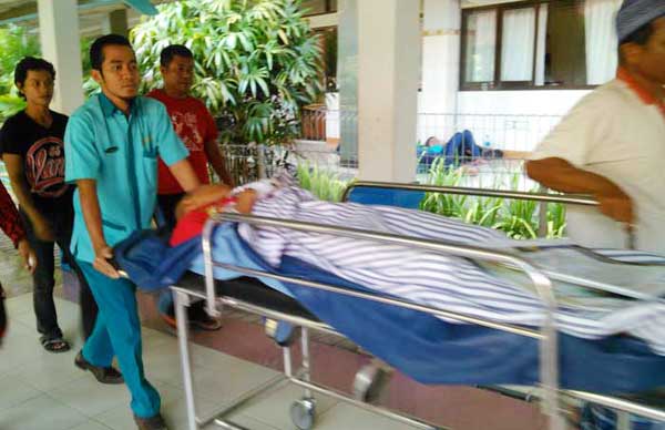 Korban penembakan diduga salah sasaran saat berada di RS Aisyiah. foto: blokbojonegoro