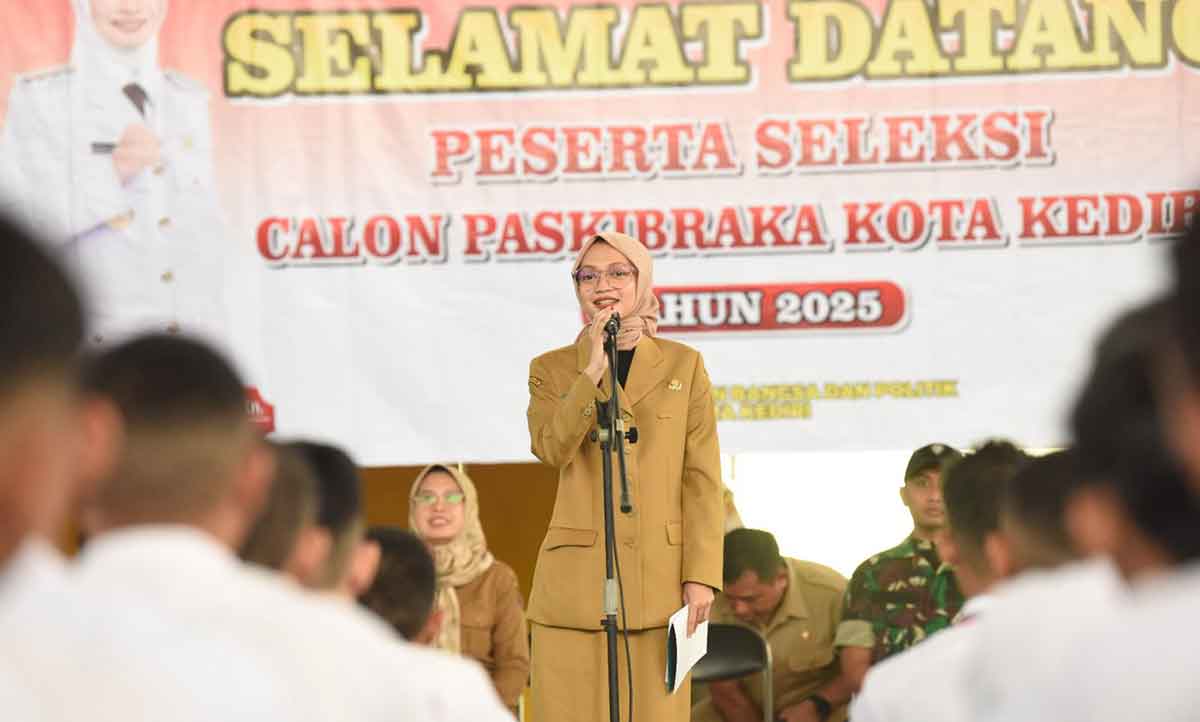 Wali Kota Kediri saat memberi sambutan. Foto: Ist