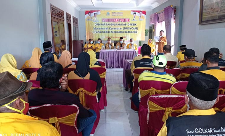 DPD Golkar Gresik saat menggelar Muscam di Kedamean. foto: ist.