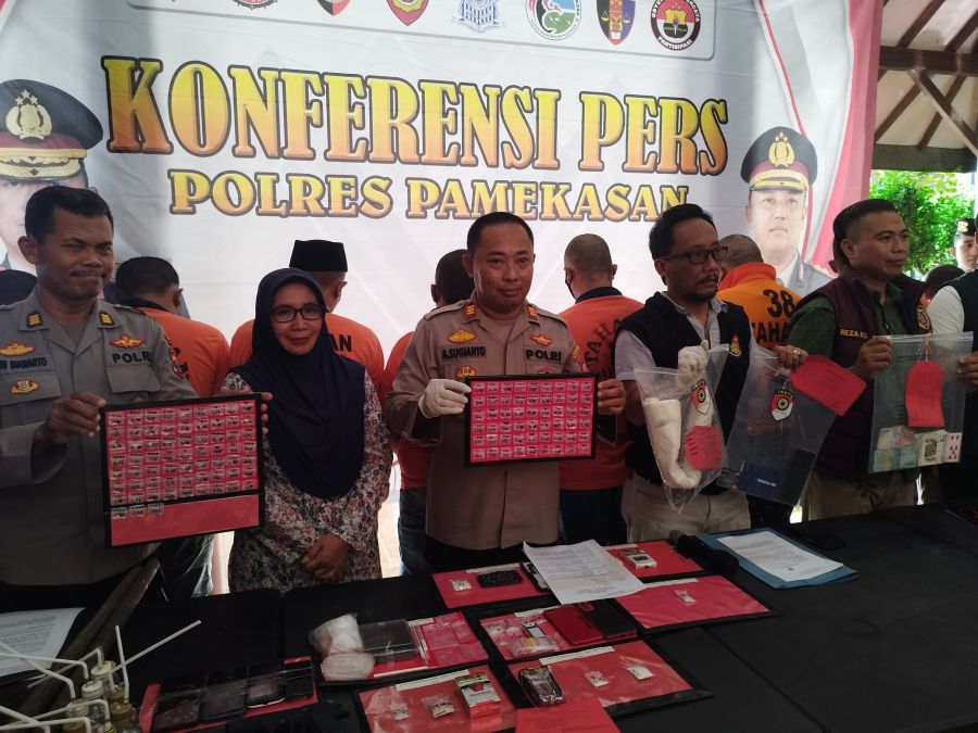 Konferensi pers Polres Pamekasan terkait pengungkapan kasus narkotika