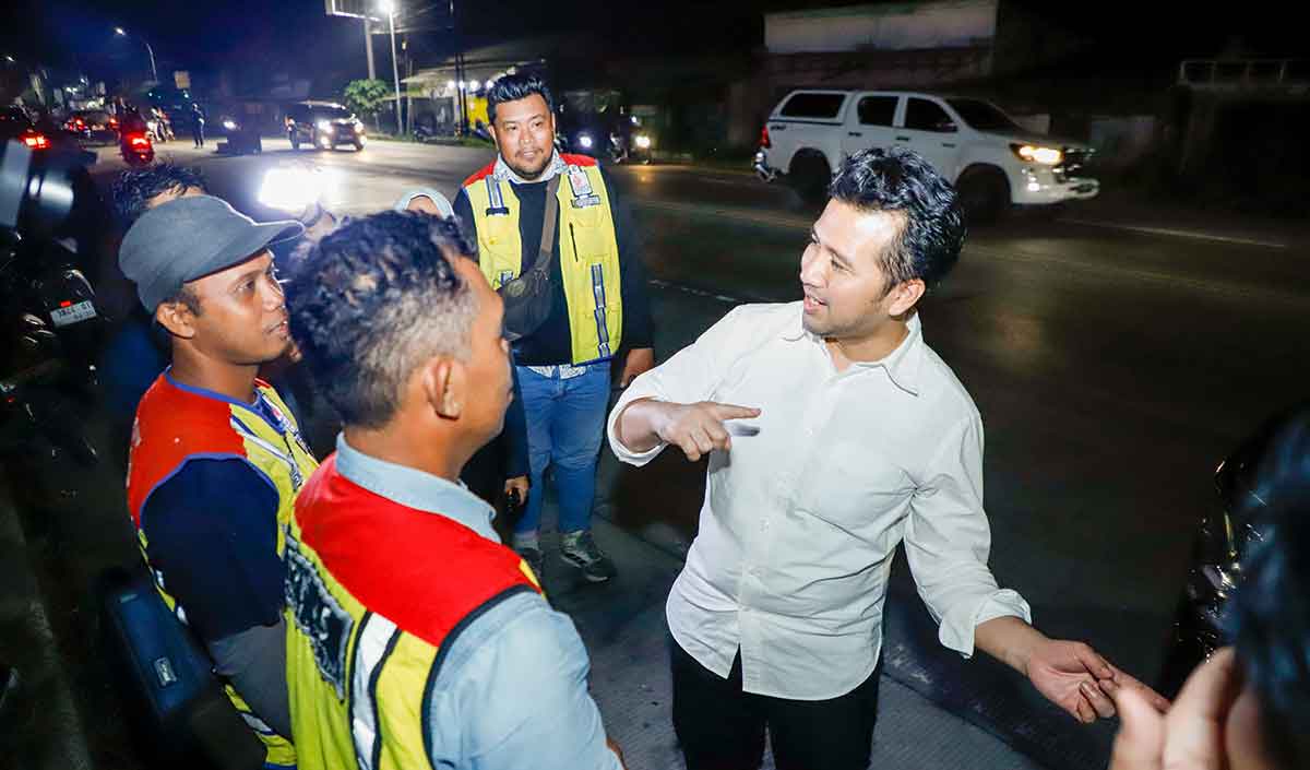 Respons Aduan Masyarakat, Emil Dardak Tinjau Kondisi Jalan Nasional dan Kesiapan JLU di Lamongan
