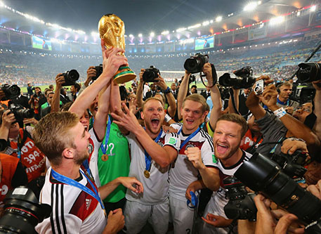 Timnas Jerman merebut gelar juara Piala Dunia di tahun 2014 untuk keempat kalinya. 