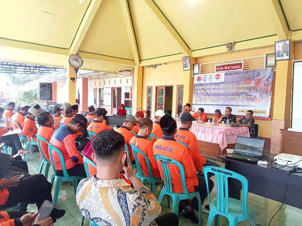BPBD Jatim saat penetapan Desa Watuagung, Pulau Mengare, Kecamatan Bungah, sebagai Desa Tangguh Bencana. (Ist)