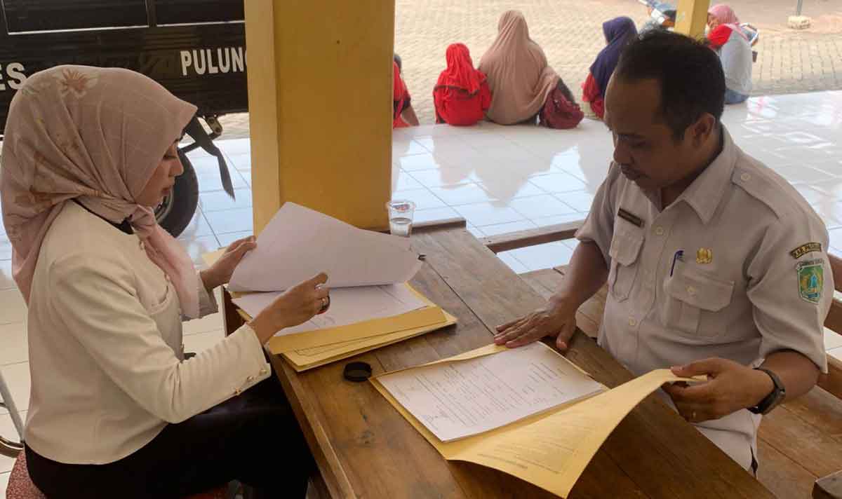 Percepatan sertifikasi tanah wakaf yang dilakukan petugas dari Kantah Kabupaten Pasuruan di Desa Kepulungan.