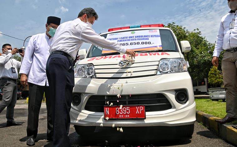 Pemkot Pasuruan Terima Bantuan Mobil Ambulans dari CSR BRI