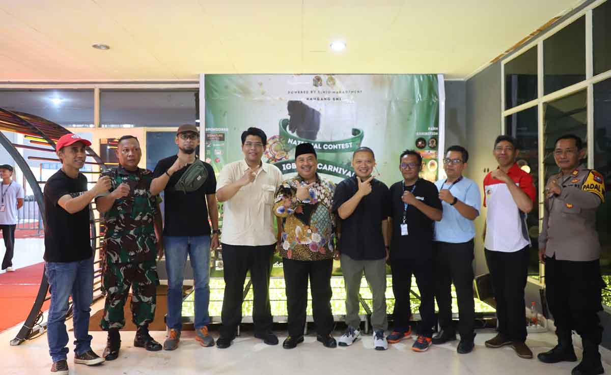 Bupati Jombang saat membuka kontes kambing di Auditorium Undar.