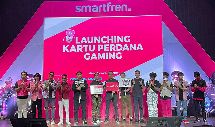 Suasana peluncuran kartu perdana Smartfren Gaming.