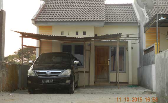 Rumah janda yang digerebek. foto: zainal abidin/BANGSAONLINE