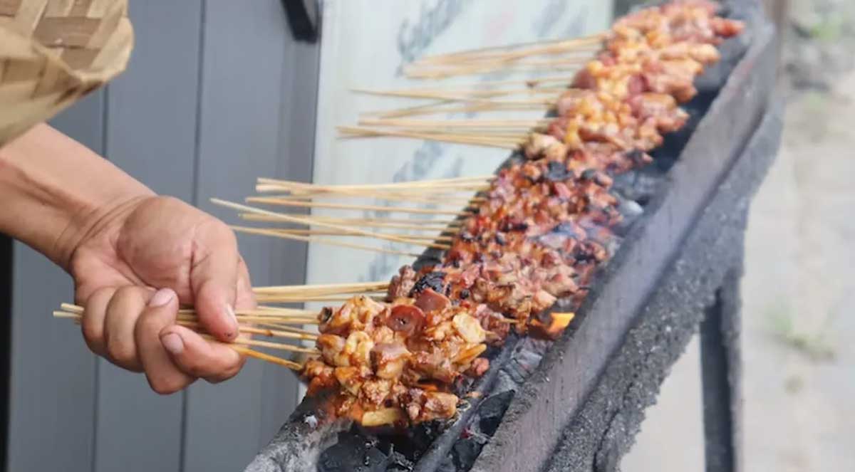 Tips Memasak Sate Agar Empuk dan Tidak Alot