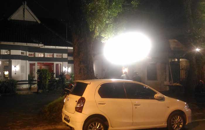 Lokasi Cafe Resto Rumah Opa di Jl. Welirang yang melanggar SE Pjs. Wali Kota Malang. foto: IWAN/ BANGSAONLINE